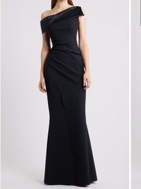 Chiara Boni Koppany Ruched Off the Shoulder Mermaid Gown in Black